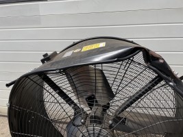 master DF36P ventilator met transoprtschade (3)